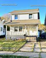 featured image of 314 W 30th St