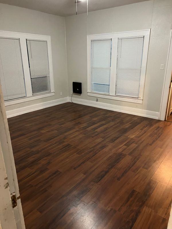 1907 Avenue D - Photo 2 of 10