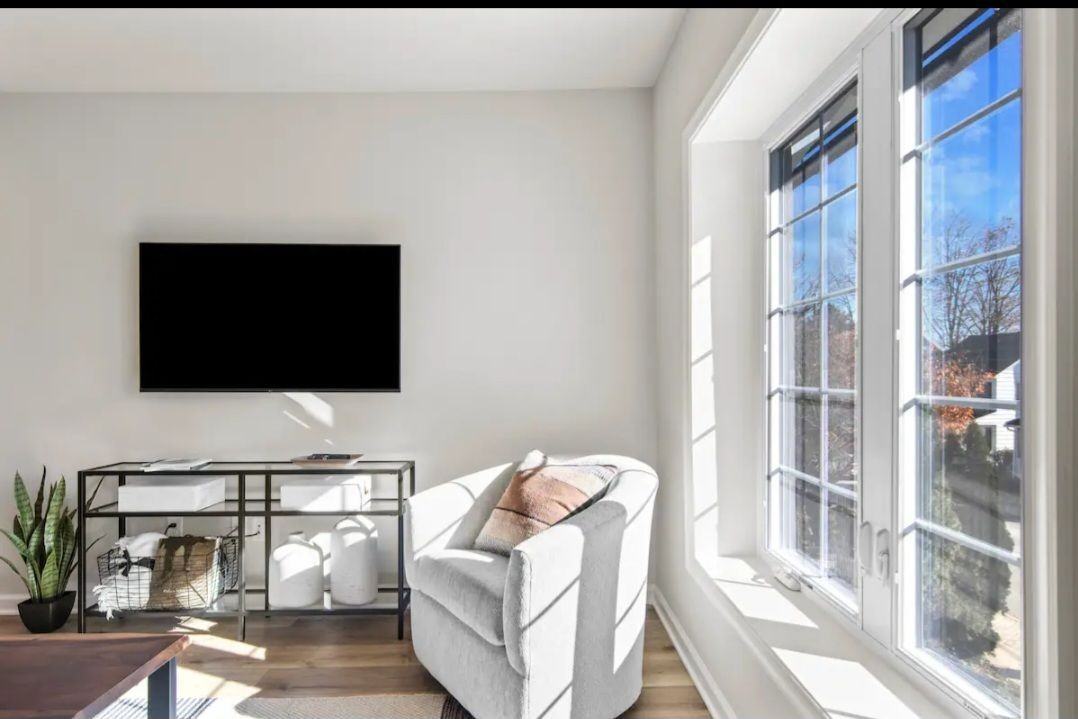 215 East Linden Street - Photo 2 of 16