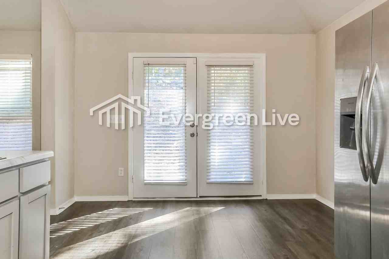 12 Spring Ridge Ln - Photo 5 of 15