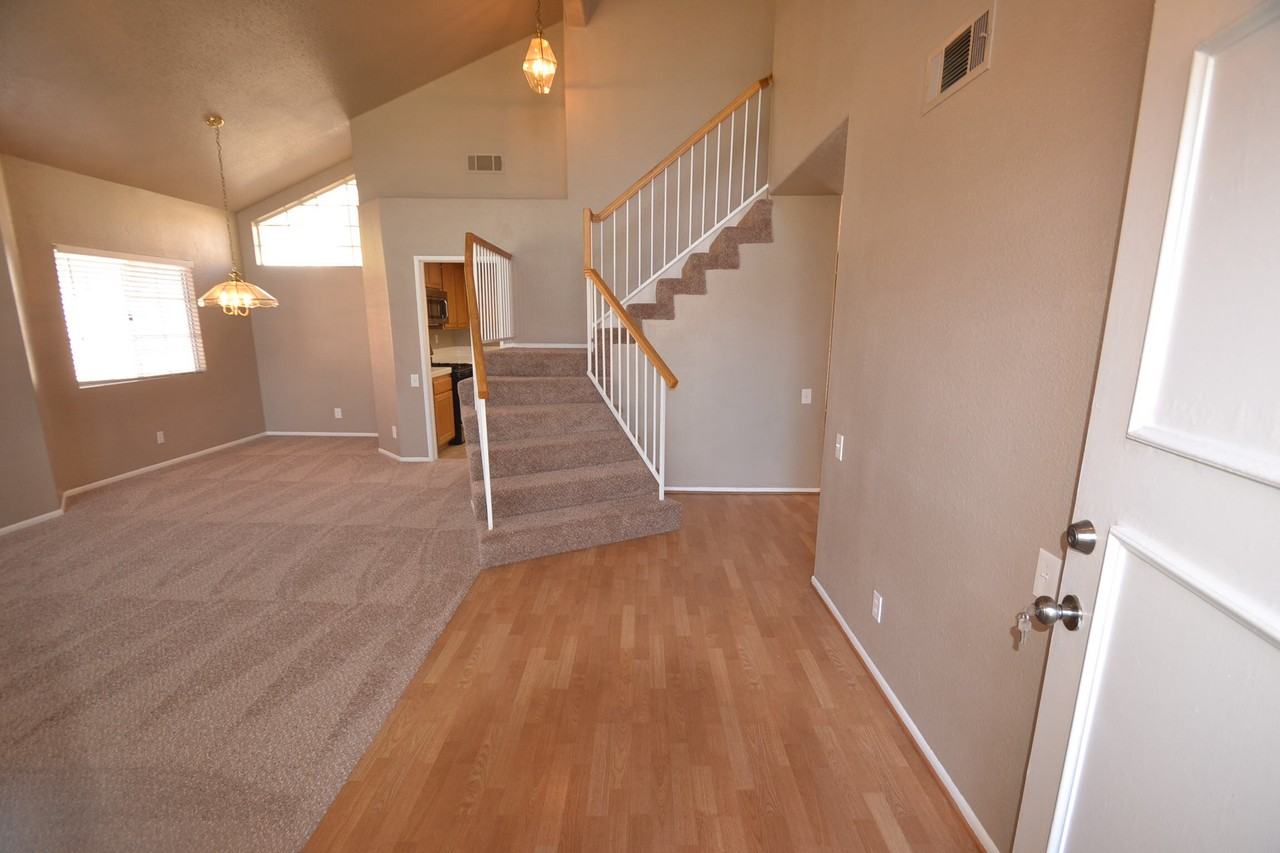 5565 Cypress Dr - Photo 2 of 10