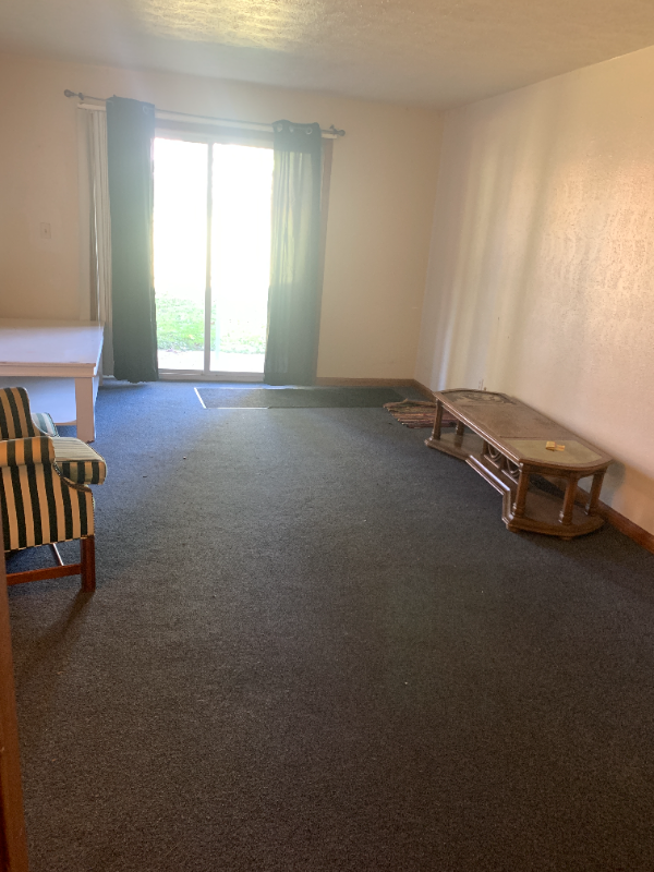 102 Oakwood St - Photo 5 of 18