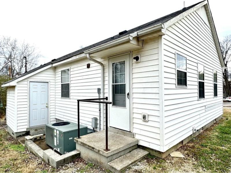 106 Darnell Pl #2 - Photo 3 of 14