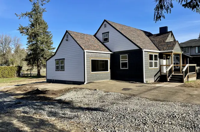 3712 Ne 54th St - Photo 4 of 16