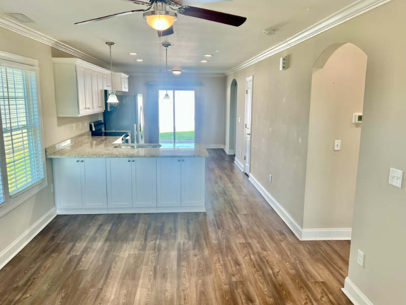 2550 Snow Creek Rd Ne - Photo 3 of 20