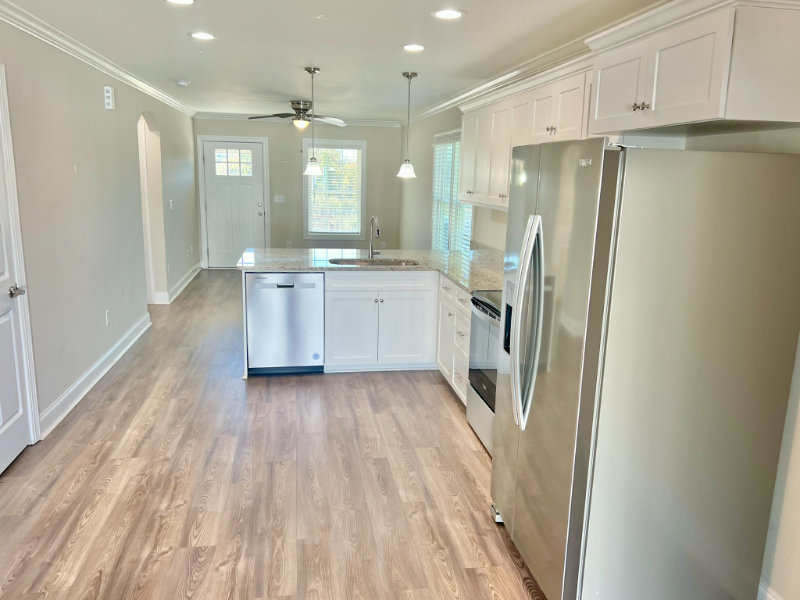 2550 Snow Creek Rd Ne - Photo 4 of 20