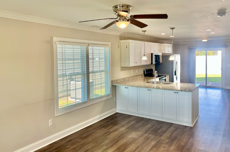 2550 Snow Creek Rd Ne - Photo 5 of 20