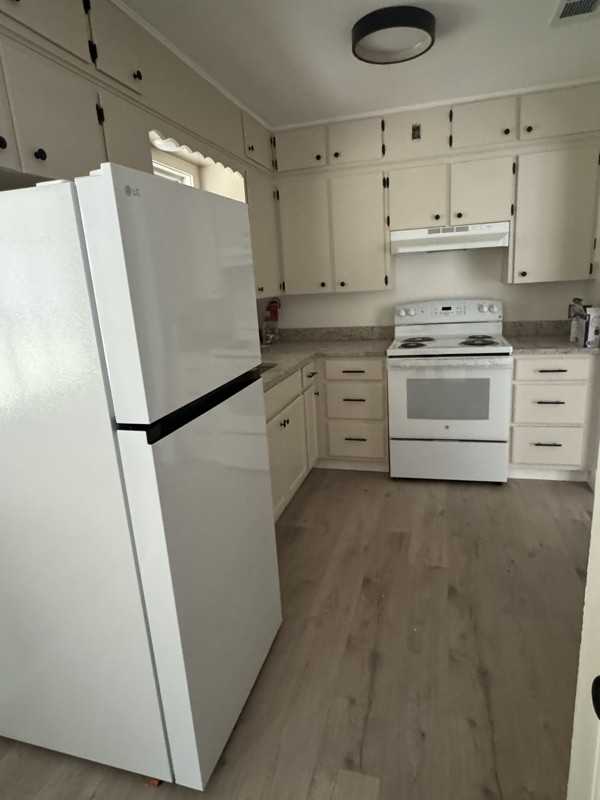 2312 East Smokey Ridge - Photo 4 of 10