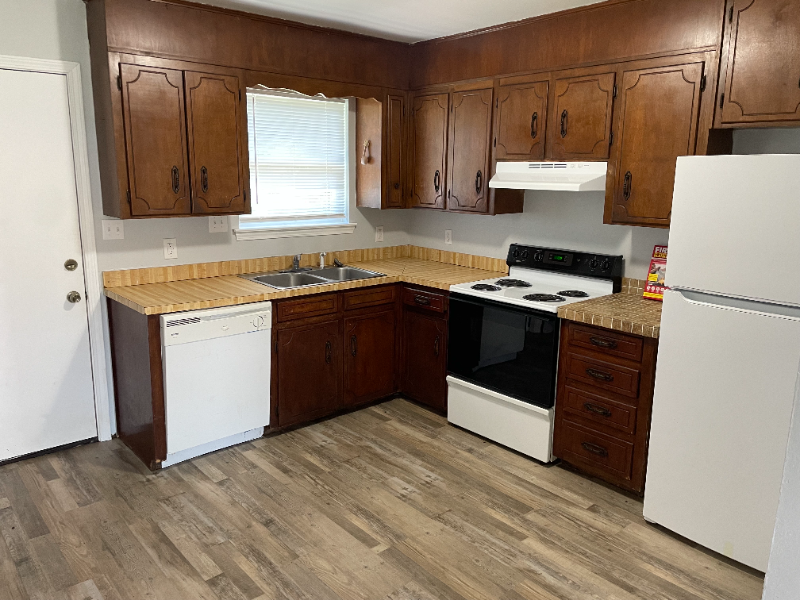 4812 Tradewinds Dr - Photo 5 of 10