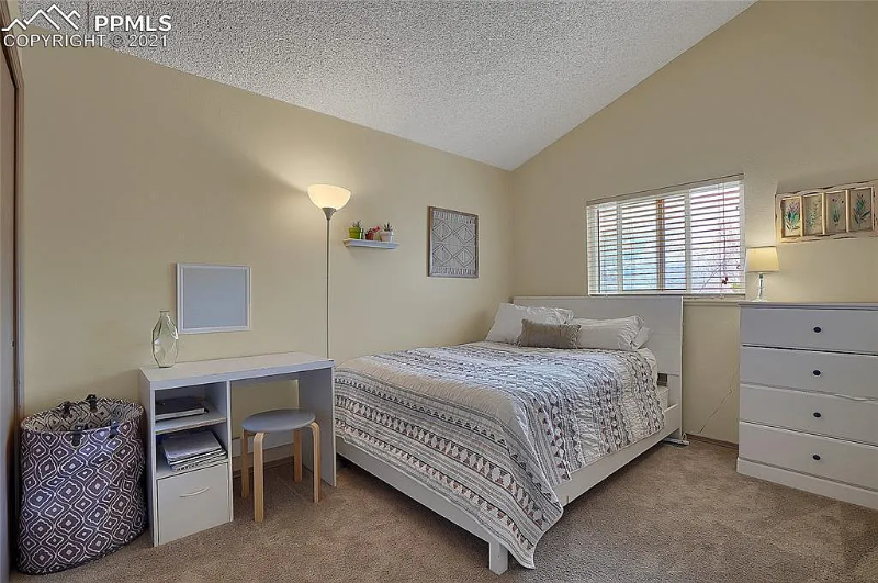 6910 Churchwood Cir - Photo 3 of 18