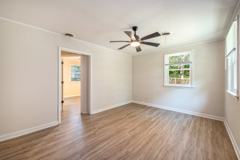 2714 E Surrey Dr #B - Photo 1 of 1