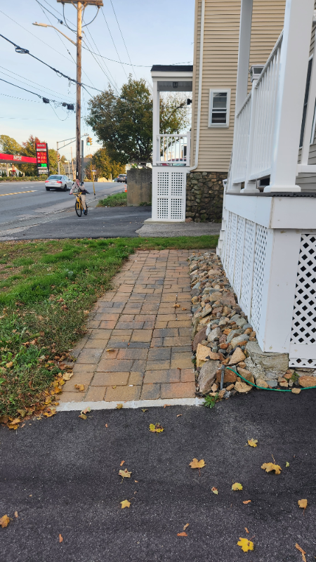 300 Quincy Ave #2 - Photo 3 of 13