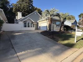 featured image of 105 Wynfield Ct