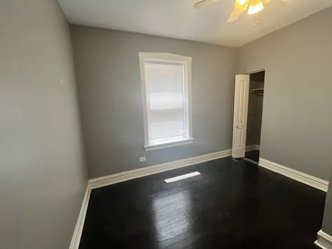 7924 South May Street #1 - Photo 5 of 8