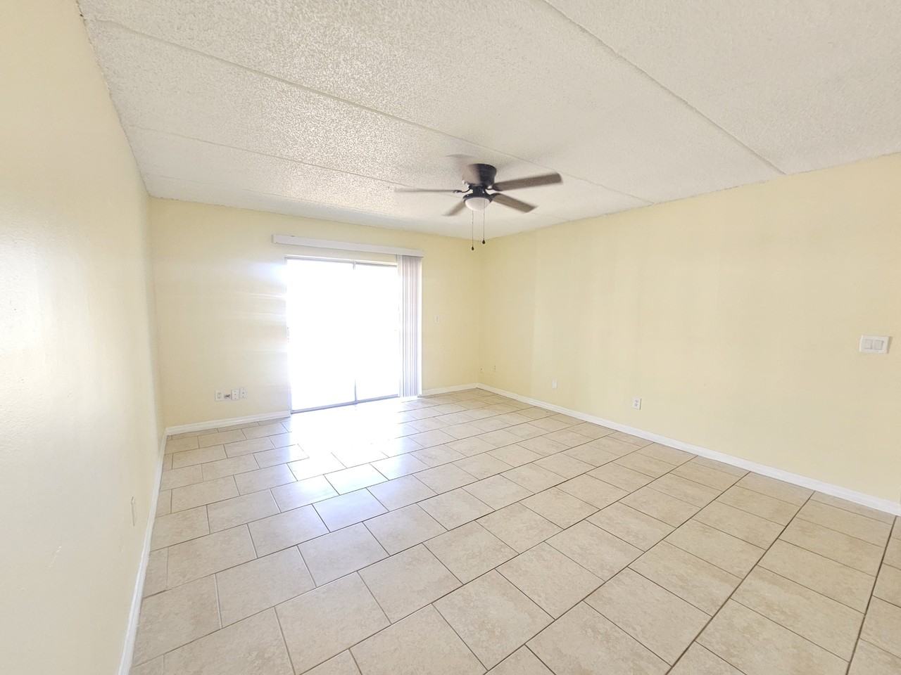 2845 Somerset Park Dr #203 - Photo 4 of 10