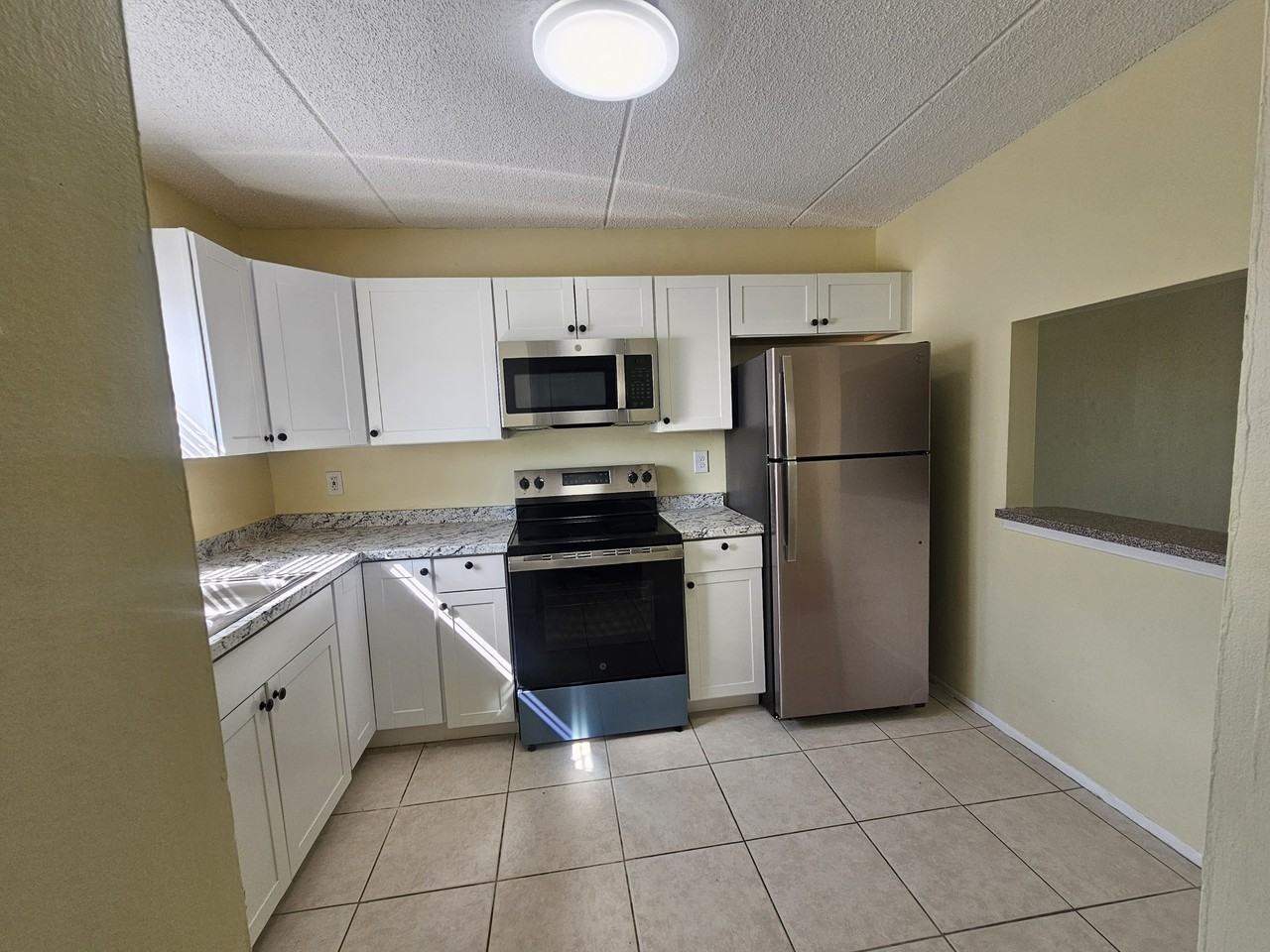 2845 Somerset Park Dr #203 - Photo 5 of 10