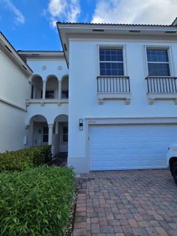 7070 Venice Way #2905 - Photo 2 of 10