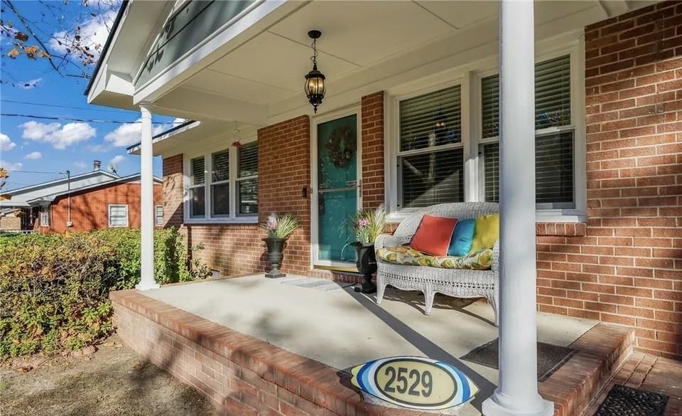 2529 Sycamore St #NA - Photo 3 of 20