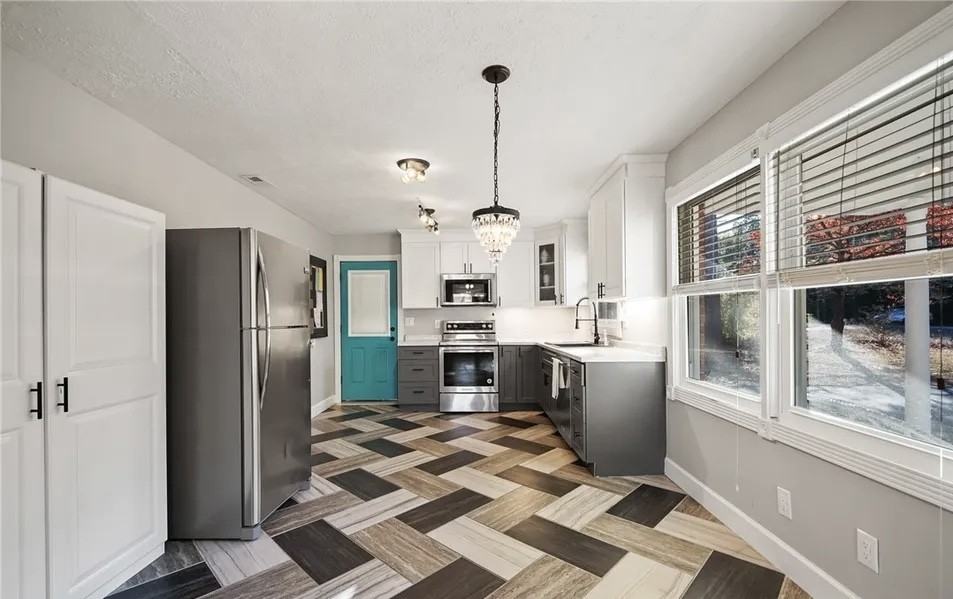 2529 Sycamore St #NA - Photo 6 of 20