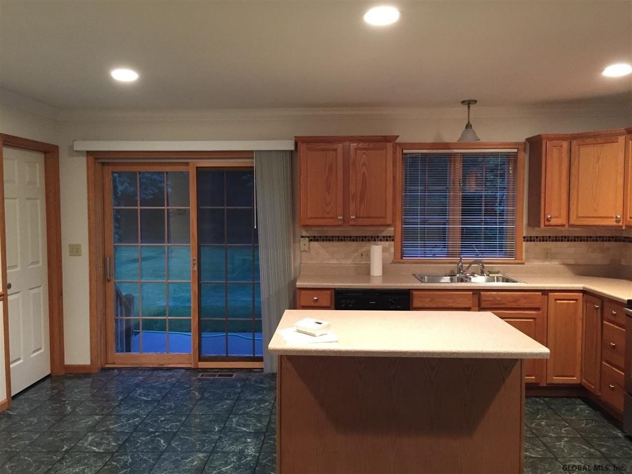 8 Red Maple Ln Unit B #B - Photo 5 of 18