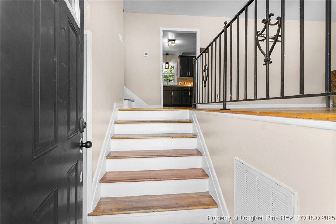 1440 Marlborough Rd - Photo 4 of 25