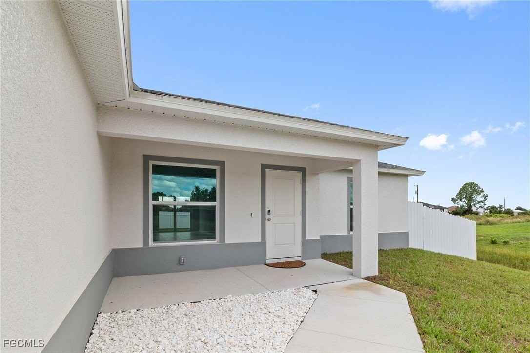 8022 Melody Cir - Photo 3 of 31