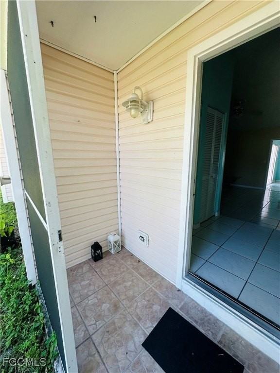 1421 Sw 9th Ct - Photo 4 of 29