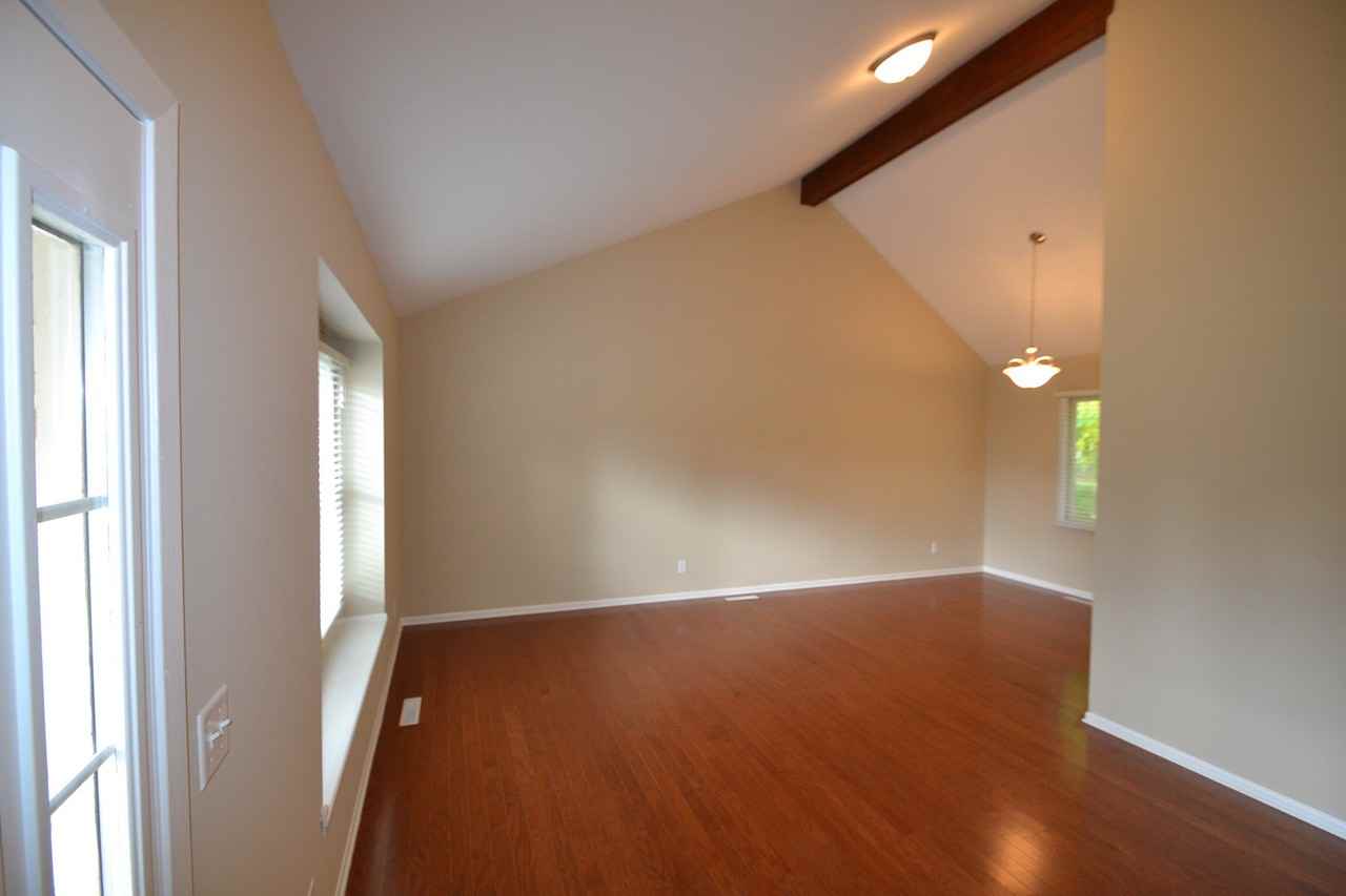 1066 Cedar Crest Dr - Photo 2 of 9