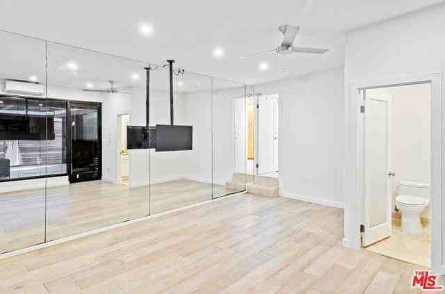 516 Hill Street - Photo 3 of 8