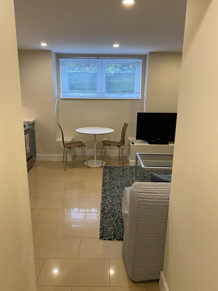 248 Fulton Ave - Photo 7 of 18