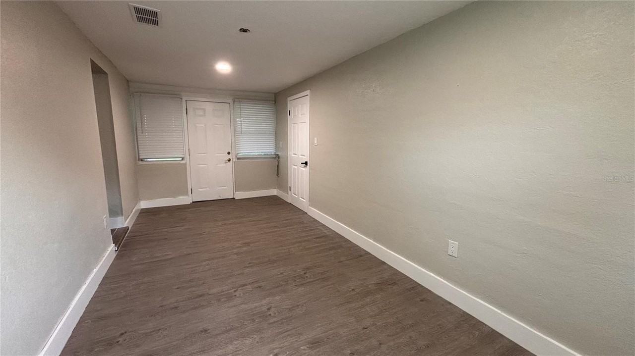 2816 Hargill Dr - Photo 5 of 8