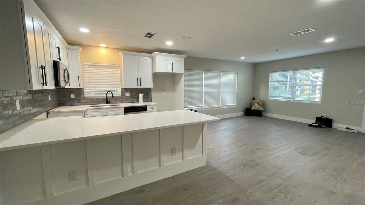 2816 Hargill Dr - Photo 6 of 8