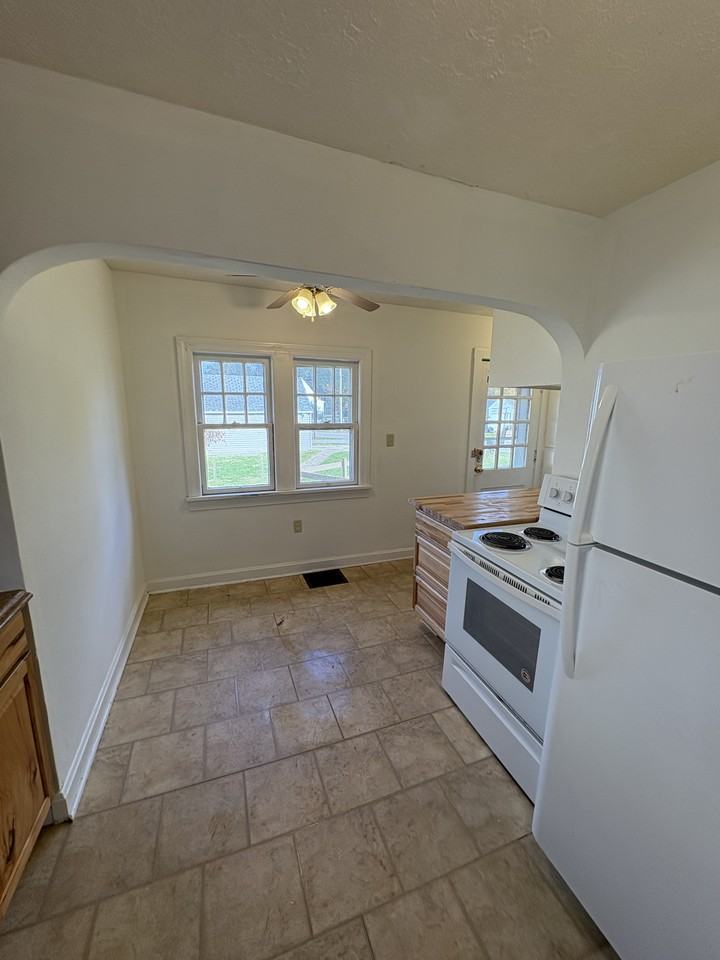 708 Ohio Street - Photo 2 of 8