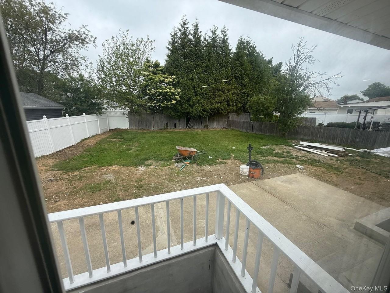 25 Martin Rd S - Photo 3 of 22