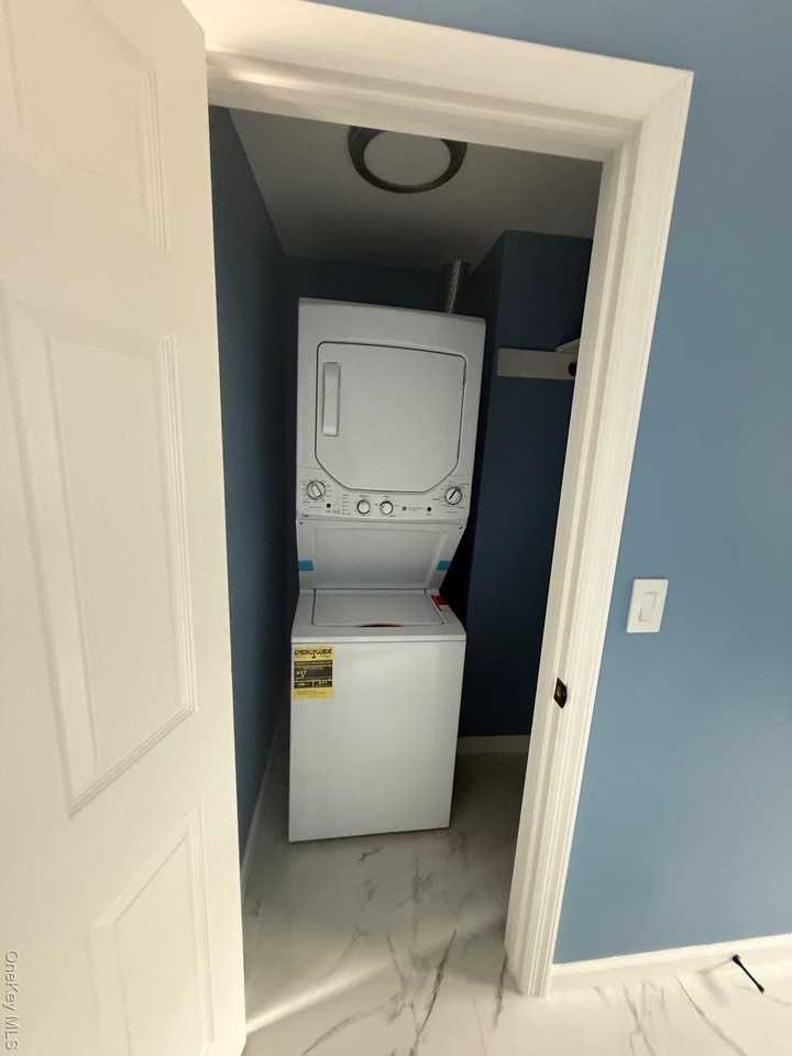 25 Martin Rd S - Photo 5 of 22