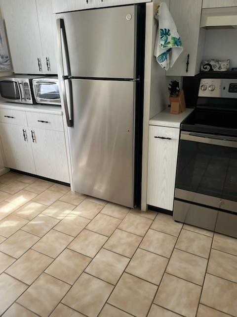 4054 Exeter E #C - Photo 4 of 13