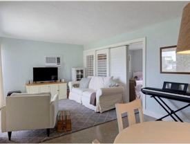 2755 Ne 28th Ave #C2 - Photo 1 of 1