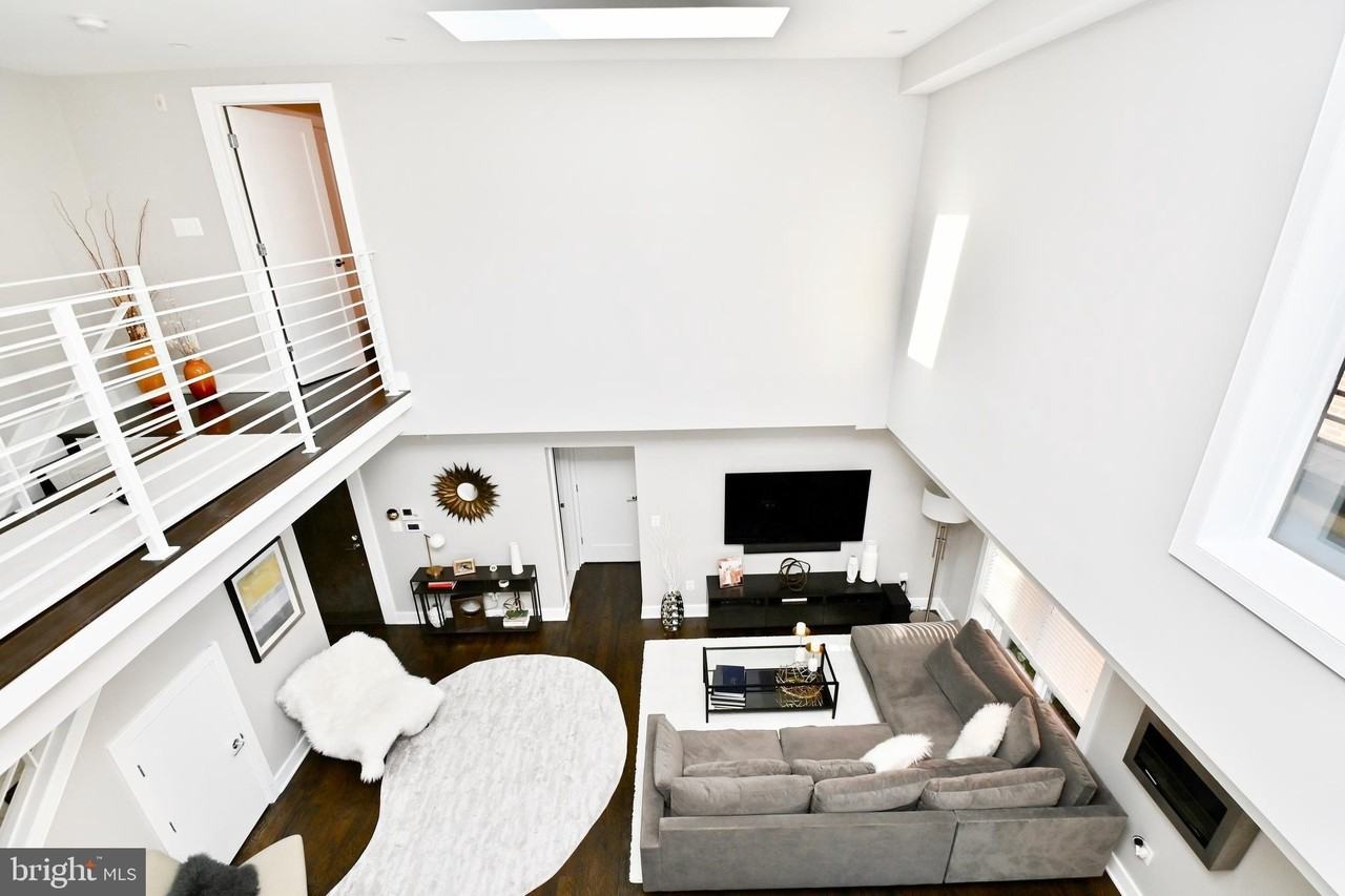 2012 Kalorama Rd Nw Apt 8 #8 - Photo 2 of 45