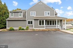 featured image of 1 Center St