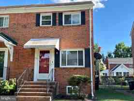 121 E Glendale Ave - Photo 1 of 1