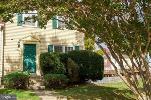 featured image of 7341 Crestleigh Cir