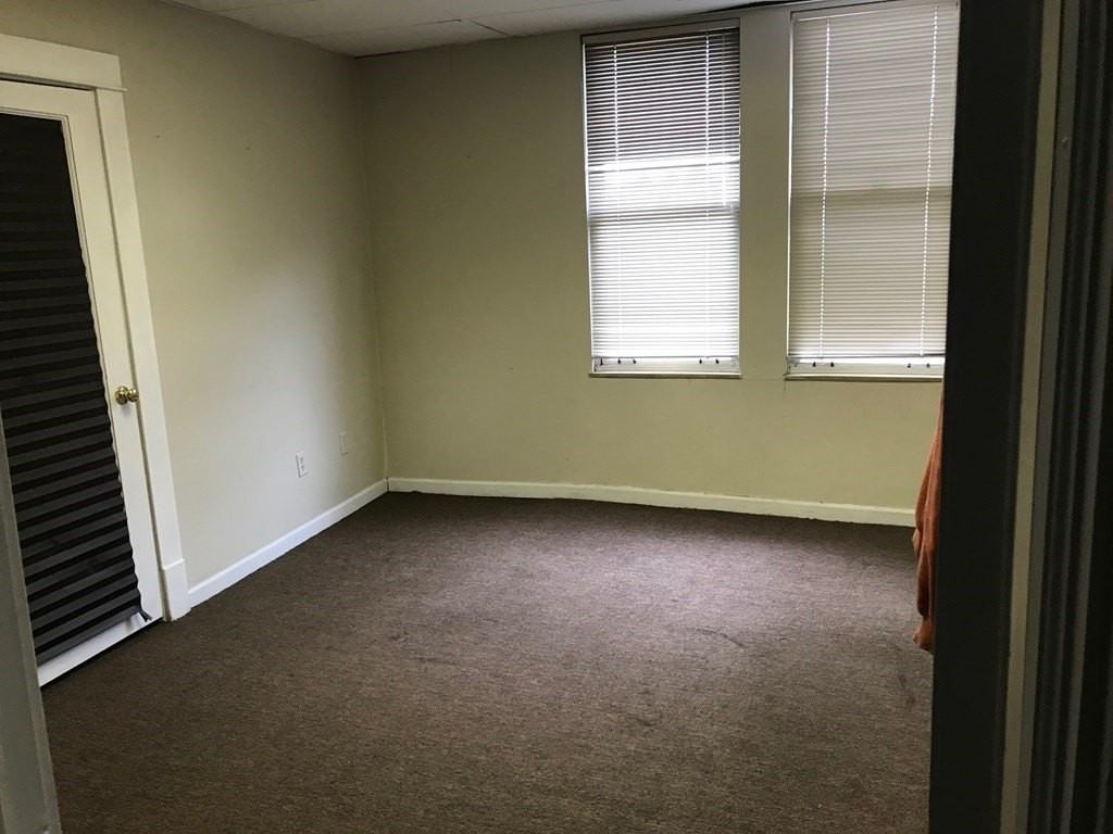 596 National Rd - Photo 4 of 12