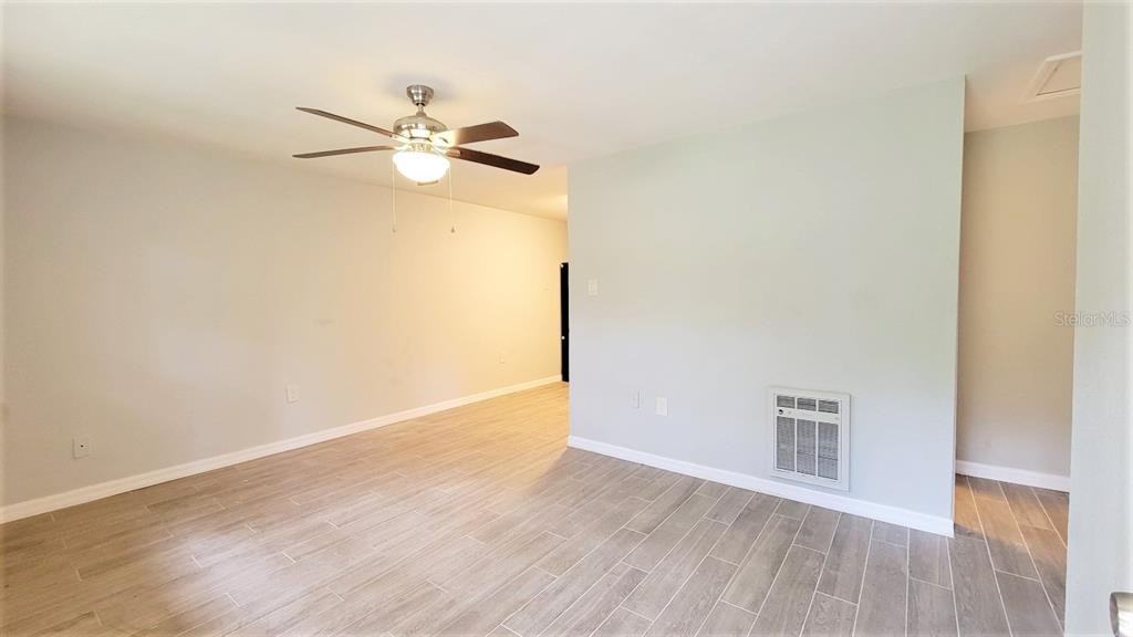 5320 Pine St ##B - Photo 2 of 11