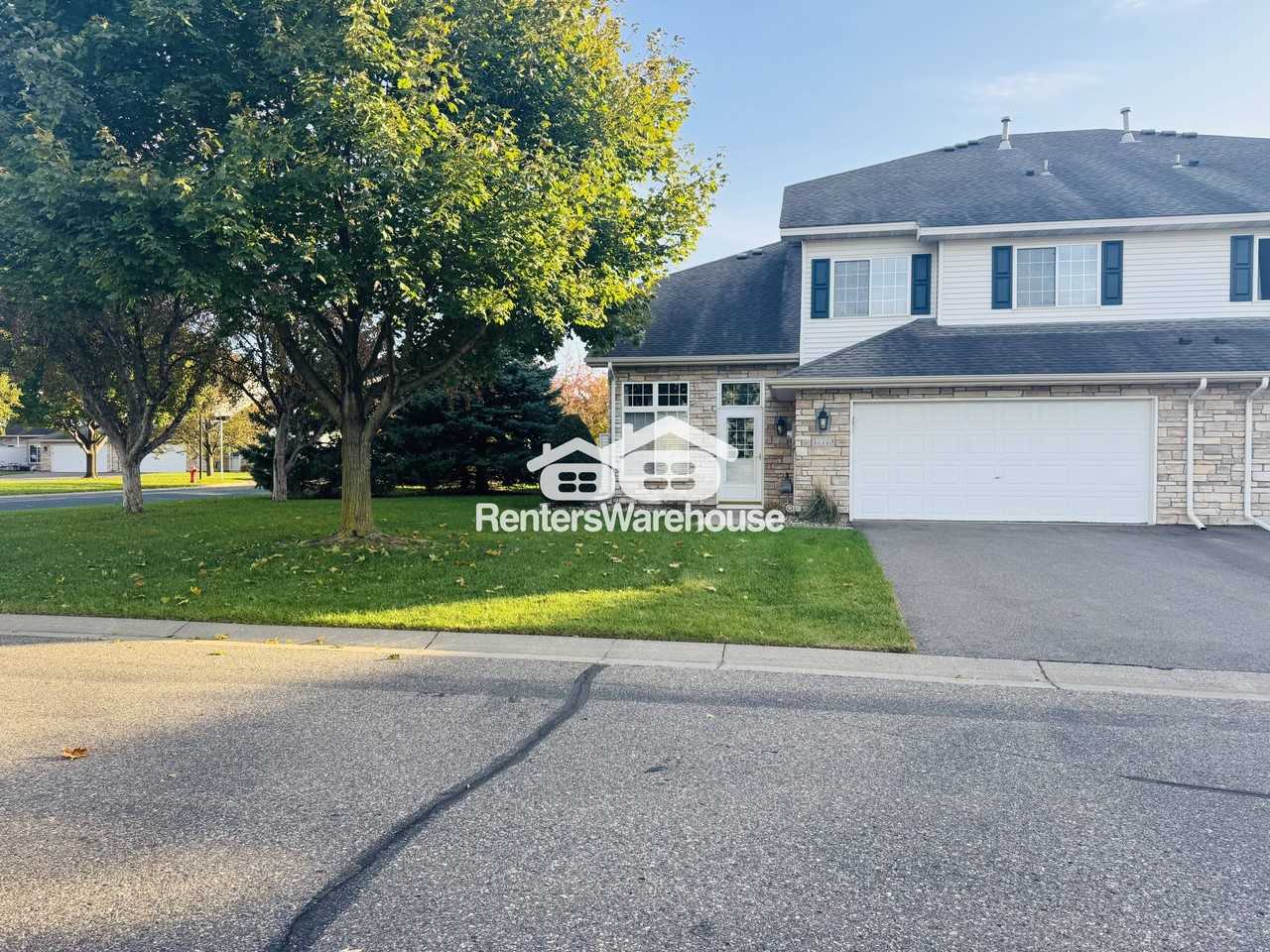 17119 Eastwood Ave - Photo 2 of 23