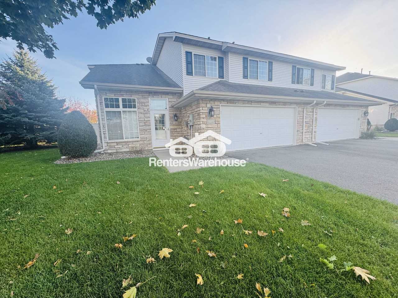 17119 Eastwood Ave - Photo 3 of 23