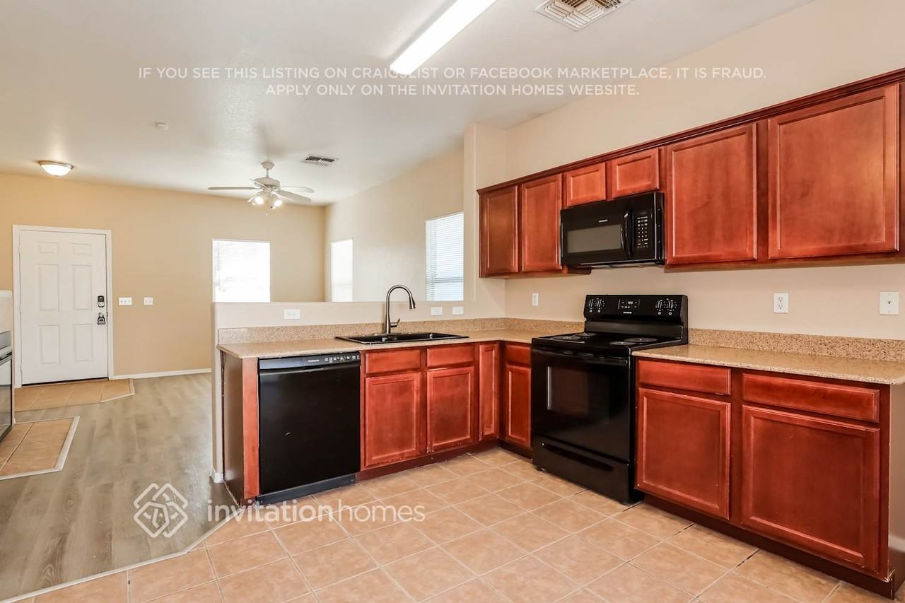 5930 W Getty Dr - Photo 5 of 17