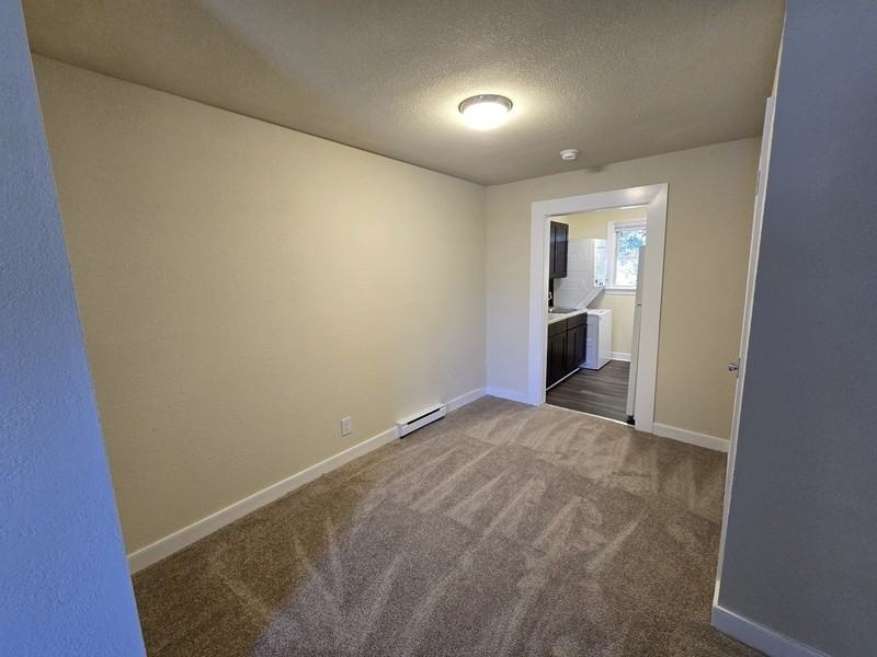 1517 Halifax St #15 - Photo 7 of 17