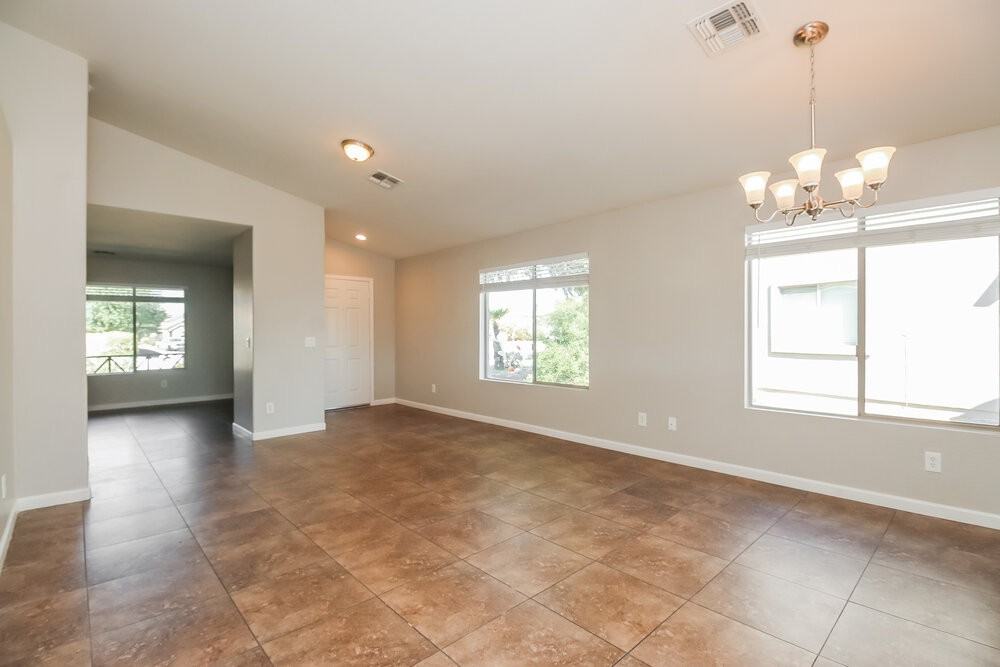 501 S 112th Dr - Photo 3 of 16