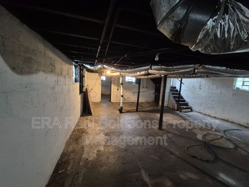 1042 E 14th Ave - Photo 7 of 8