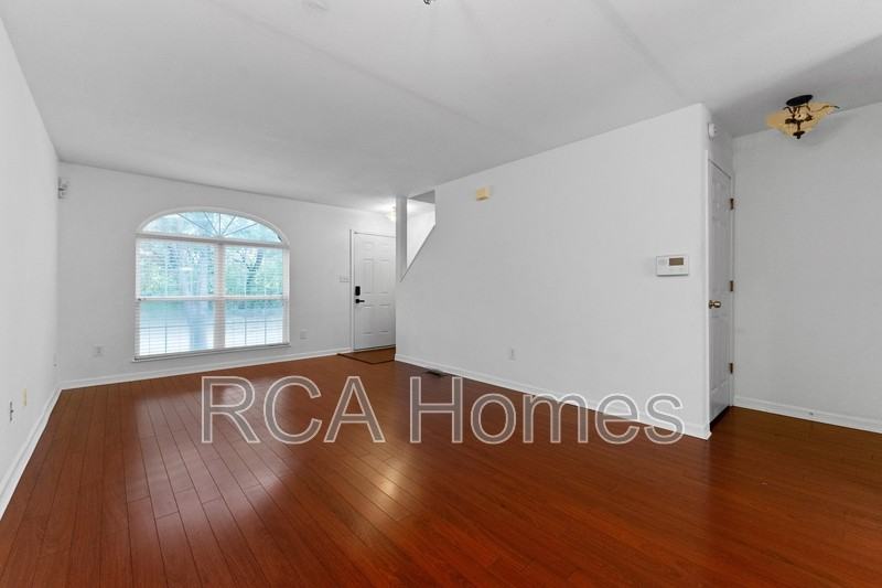 3212 River Villa Way - Photo 4 of 16